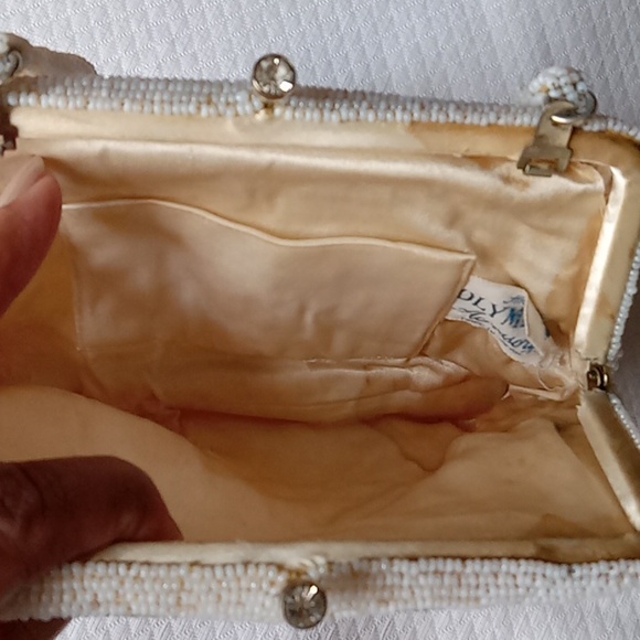 VTG Beaded Purse- Glass Seed Beads with Satin Lining. PERFECT Prom Accessory! - Picture 7 of 7
